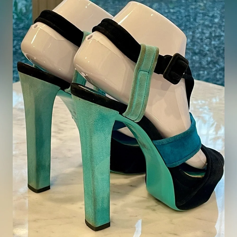 Gucci Vintage suede tricolor platform heels, buckles, sz 38, Fair - Picture 5 of 16